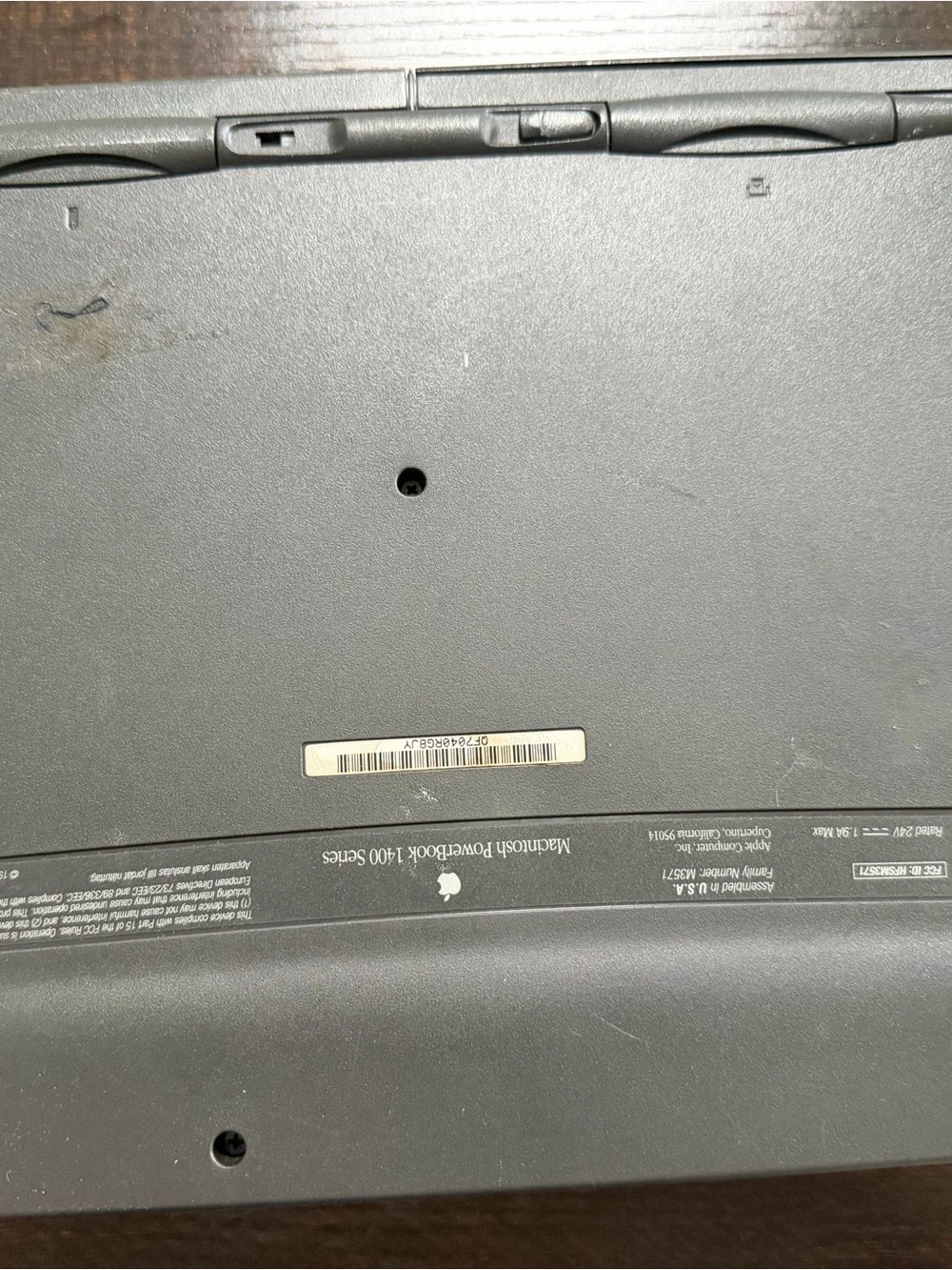 Vintage Apple Macintosh PowerBook 1400c/133